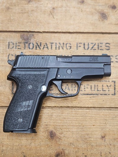 SIG SAUER P228 9MM LUGER (9x19 PARA) - Image 2 of 7