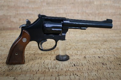 SMITH & WESSON M17 .22LR/.22MAG - Image 2 of 21