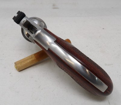 SMITH & WESSON 686 PLUS DELUXE .357 MAG - Image 7 of 8