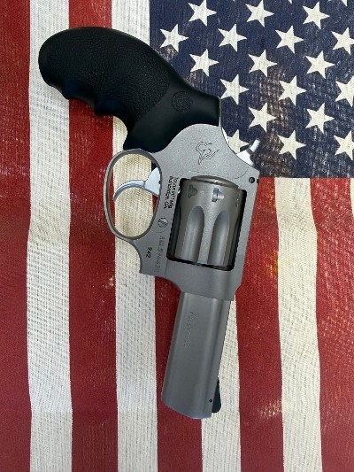 TAURUS 942 .22 LR - Image 2 of 2