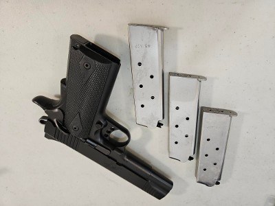 KIMBER CUSTOM LW (CLUB BUNDLE) 3700812 45 ACP (45 Auto) - Image 8 of 12