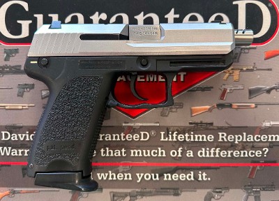 HECKLER & KOCH USP COMPACT .40 CALIBER - Image 2 of 3