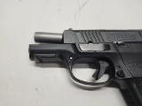RUGER SR9C 9MM LUGER (9x19 PARA) - Image 5 of 11