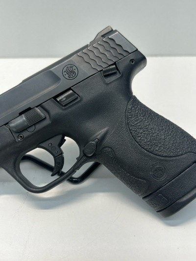 SMITH & WESSON M&P9 SHIELD 9MM LUGER (9x19 PARA) - Image 3 of 12