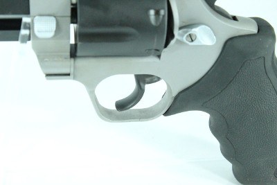 TAURUS RAGING HUNTER 44H .44 MAGNUM - Image 2 of 20