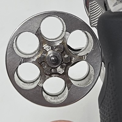 SMITH & WESSON 629 4" .44 MAGNUM - Image 25 of 25