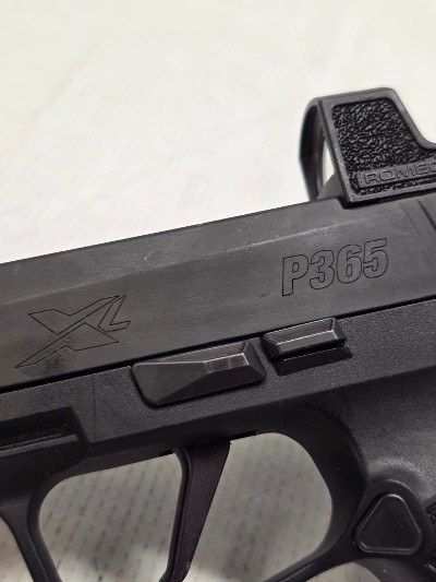 SIG SAUER P365 9MM LUGER (9x19 PARA) - Image 4 of 12