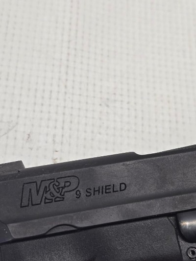 SMITH & WESSON M&P9 SHIELD 9MM LUGER (9x19 PARA) - Image 6 of 12