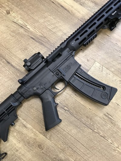 SMITH & WESSON M&P 15-22 w/ Red/Green Dot + Bipod .22 LR - Image 7 of 7