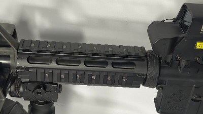 BUSHMASTER XM15-E2S - RIFLE 5.56X45MM NATO - Image 8 of 12