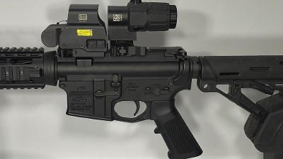 BUSHMASTER XM15-E2S - RIFLE 5.56X45MM NATO - Image 4 of 12