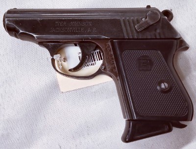 IVER JOHNSON POCKET .22 LR - Image 2 of 5