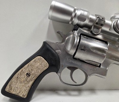 RUGER SUPER REDHAWK .44 MAGNUM - Image 6 of 8