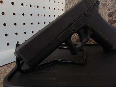 GLOCK 17 GEN 1 9MM LUGER (9x19 PARA) - Image 2 of 14