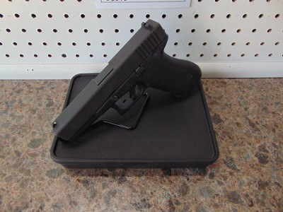 GLOCK 17 GEN 1 9MM LUGER (9x19 PARA) - Image 1 of 14