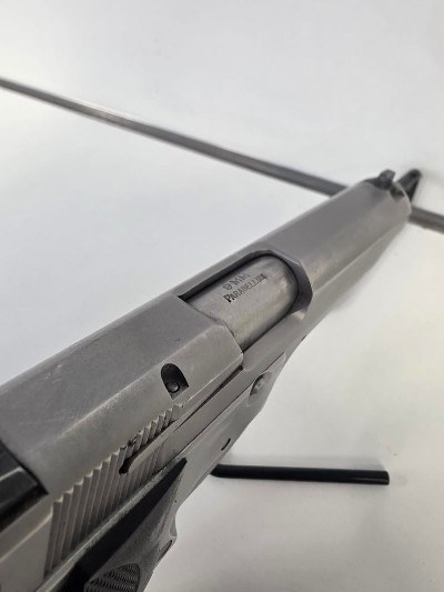 SMITH & WESSON 5943 .9mm - Image 8 of 10
