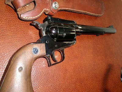 RUGER NEW MODEL SUPER BLACKHAWK .44 MAGNUM - Image 1 of 3