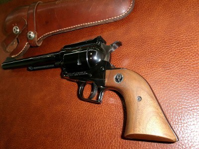 RUGER NEW MODEL SUPER BLACKHAWK .44 MAGNUM - Image 3 of 3