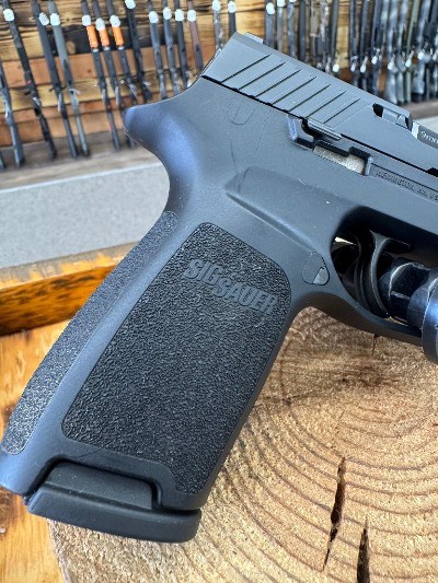 SIG SAUER P320 CARRY *FACTORY REFURBISHED 9MM LUGER (9x19 PARA) - Image 2 of 5
