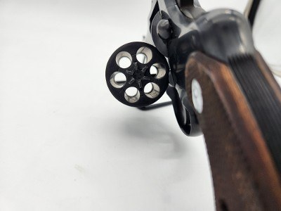COLT Trooper .38 SPL - Image 4 of 11
