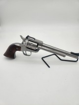 RUGER Single Six .22 WMR - Image 2 of 13
