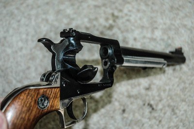 RUGER NEW MODEL SUPER BLACKHAWK .44 MAG/.44 SPL - Image 10 of 11