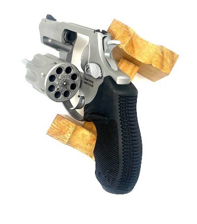 TAURUS 942 .22 LR - Image 3 of 5