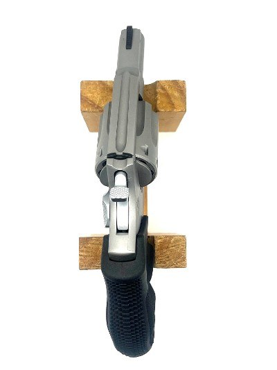 TAURUS 942 .22 LR - Image 4 of 5