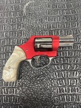 CHARTER ARMS THE CHIC LADY .38 SPL - Image 1 of 4