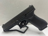 GLOCK G22 GEN 5 .40 CALIBER - 1 of 4