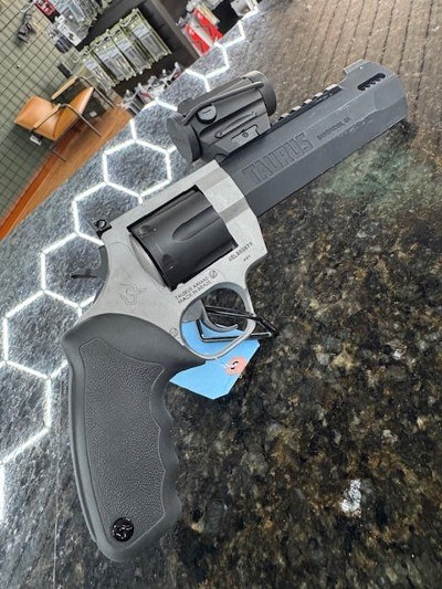 TAURUS TAURUS RAGING HUNTER .44 MAGNUM - Image 3 of 3