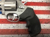 TAURUS 627 TRACKER = .357 MAGNUM / .38 SPECIAL +P. .357 MAG - 2 of 7