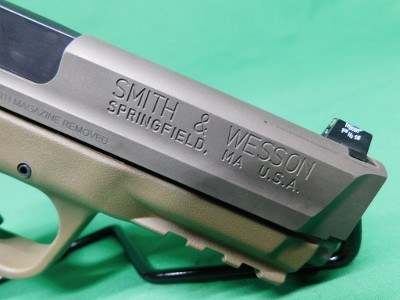 SMITH & WESSON M&P9 9MM LUGER (9X19 PARA) - Image 7 of 9