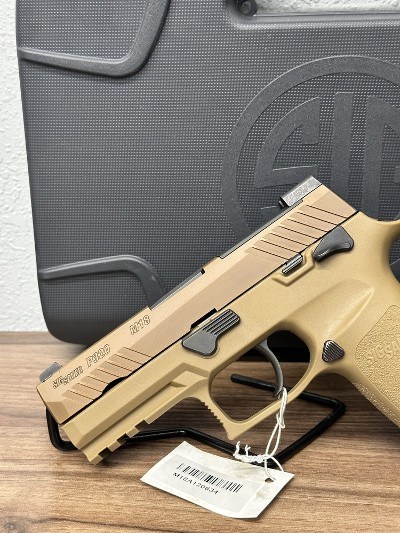 SIG SAUER p230 m18 9MM LUGER (9x19 PARA) - Image 2 of 7