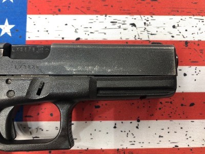 GLOCK 22 GEN 3 40 Smith & Wesson - Image 3 of 7