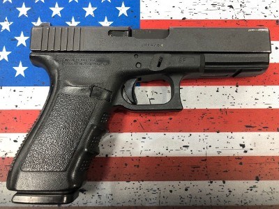 GLOCK 21 .45 - Image 5 of 9
