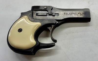HI-STANDARD D100 .22 LR - Image 1 of 4