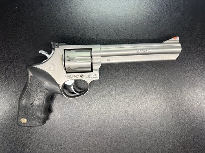 TAURUS 66 357 Mag .357 MAG - Image 2 of 13
