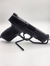 SMITH & WESSON M&P 40 M2.0 .40 S&W - 4 of 4