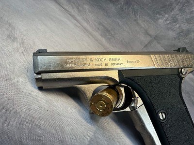 HECKLER & KOCH P7 9MM LUGER (9x19 PARA) - Image 2 of 7