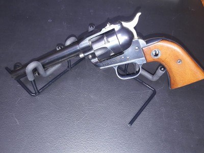RUGER MODEL SINGLE-SIX .22 LR - Image 4 of 5