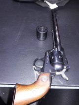 RUGER NEW MODEL SINGLE SIX .22 LR/.22 WMR - Image 2 of 6