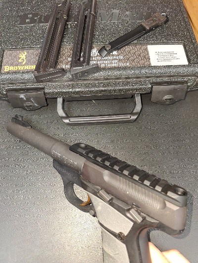 BROWNING BUCK MARK CAMPER .22 CAL - Image 6 of 6