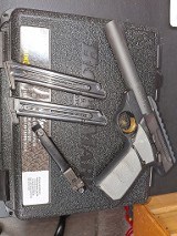 BROWNING BUCK MARK CAMPER .22 CAL - Image 4 of 6