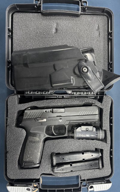 SIG SAUER P320 9MM LUGER (9x19 PARA) - Image 1 of 16