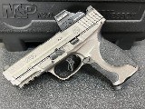 SMITH & WESSON M&P 9 M2.0 METAL BUNDLE 9MM LUGER (9x19 PARA) - Image 1 of 10