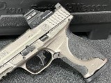SMITH & WESSON M&P 9 M2.0 METAL BUNDLE 9MM LUGER (9x19 PARA) - Image 3 of 10