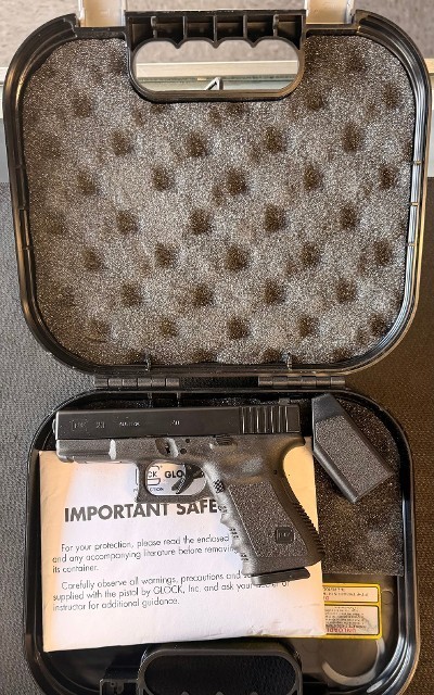 GLOCK G23 .40 S&W - Image 3 of 3