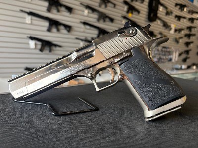 MAGNUM RESEARCH DESERT EAGLE .50 AE - Image 2 of 3
