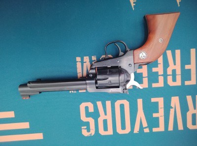 RUGER SINGLE-SIX CONVERTIBLE .22 LR/.22 WMR - Image 2 of 3